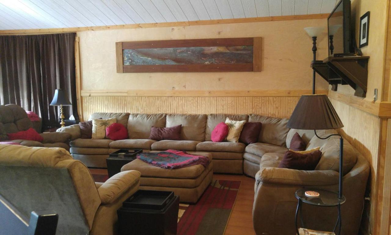 باستروب The Perry Riverhouse المظهر الخارجي الصورة