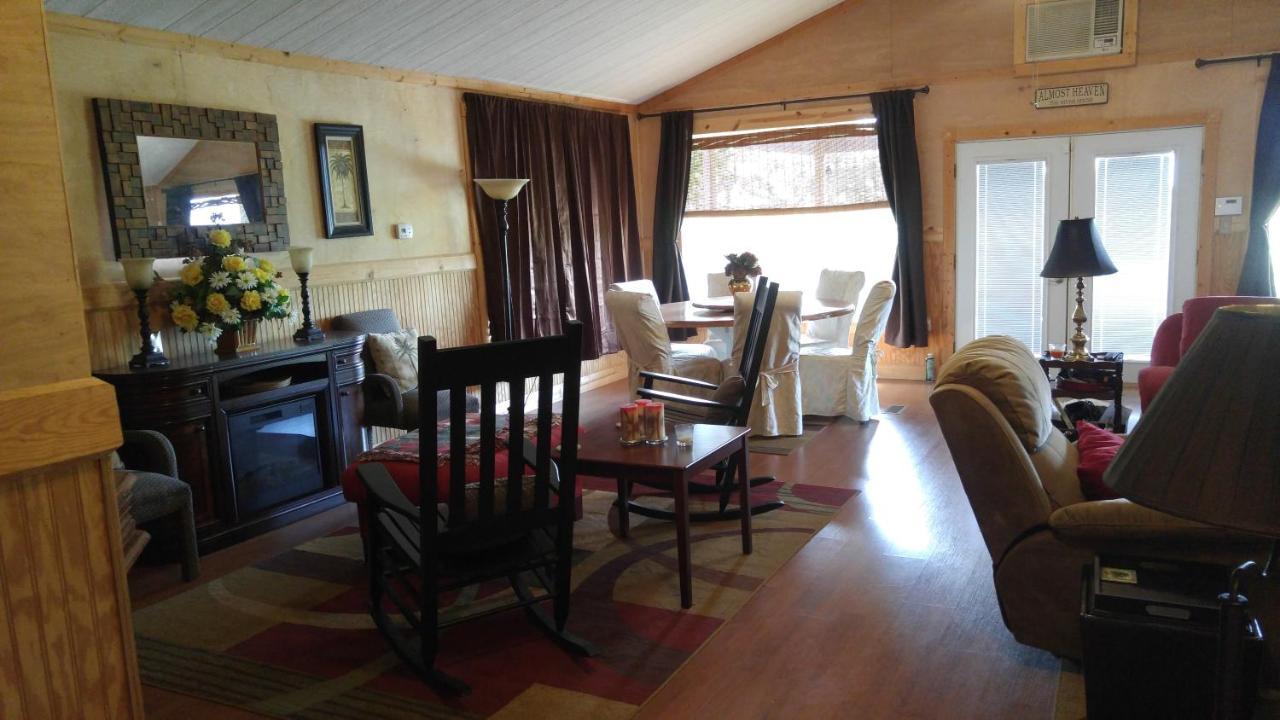 باستروب The Perry Riverhouse المظهر الخارجي الصورة